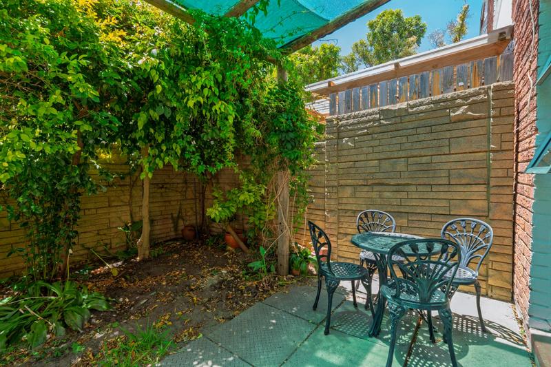 2 Bedroom Property for Sale in Harfield Village Western Cape